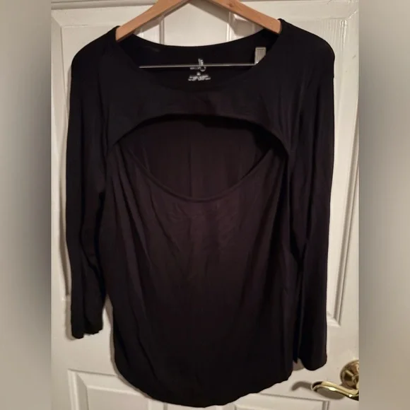 *SOLD on Vinted* Belle Sky Black Chest Cutout Long Sleeve Shirt - Picture 1 of 2